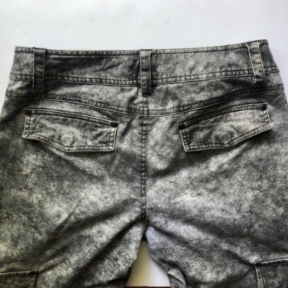 Alice + Olivia Acid Wash Gray Cargo Ankle Zipper Pants Size 10 - Picture 4 of 7